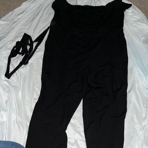 Torrid sz 3 black cropped romper zip back belt stretch